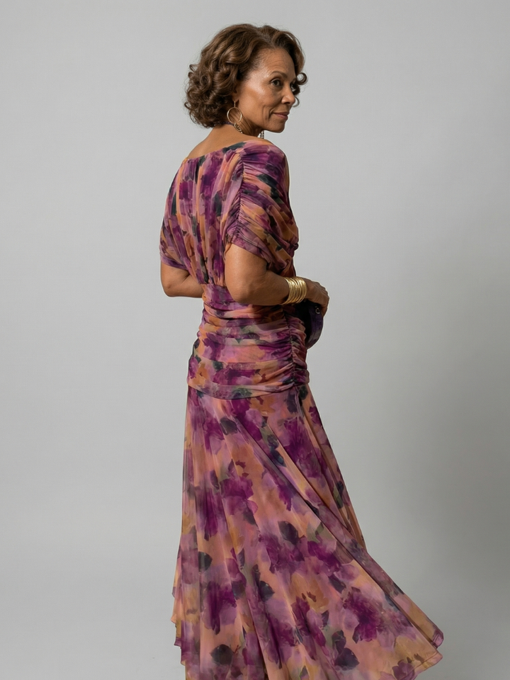 Klejn | Vestido hasta la mitad de la pantorrilla con un hombro descubierto