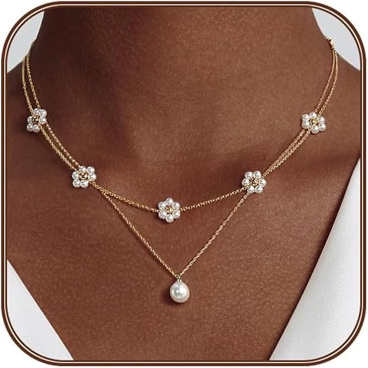 Слоен перлен necklace с цветен детайл | Злато