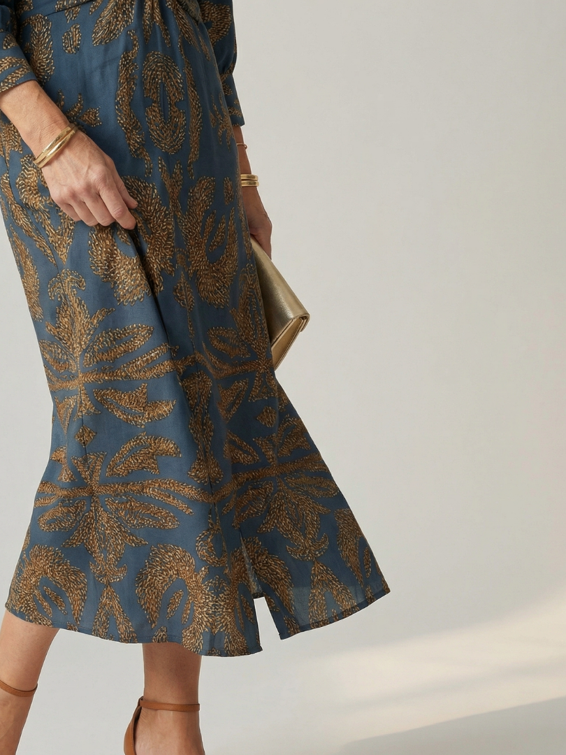 Luna | Vestido midi natural con escote envolvente