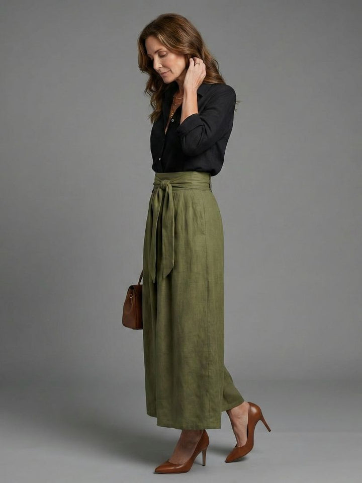 Wera | Conjunto de dos piezas Blusa negra Falda midi color oliva